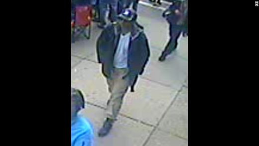 Al doilea terorist din Boston a fost PRINS! Trei noi suspecti au fost arestati! Explozie de bucurie la Boston, oamenii au iesit pe strazi! Imagini UNICE cu actiunile politiei! VIDEO_3