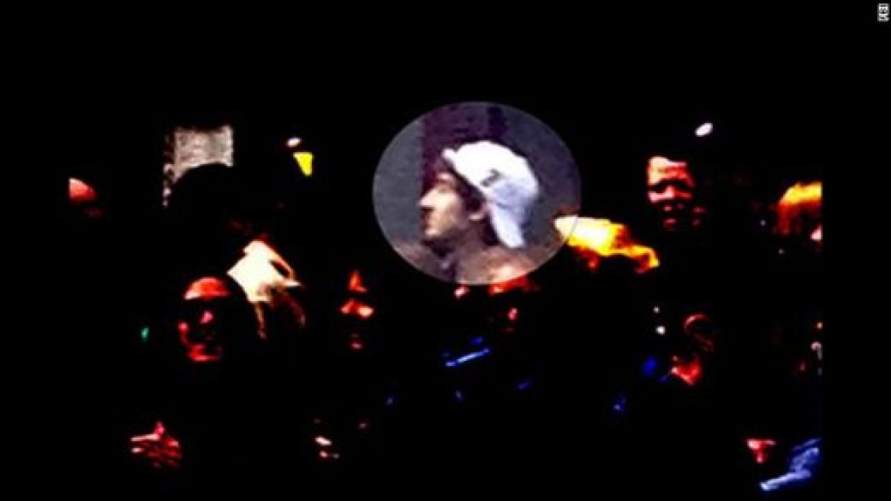 Al doilea terorist din Boston a fost PRINS! Trei noi suspecti au fost arestati! Explozie de bucurie la Boston, oamenii au iesit pe strazi! Imagini UNICE cu actiunile politiei! VIDEO_7