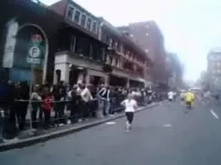 Cum a trait acest ATLET atentantul de la Boston: Cei 40 de metri i-au salvat viata! IMAGINI CUTREMURATOARE