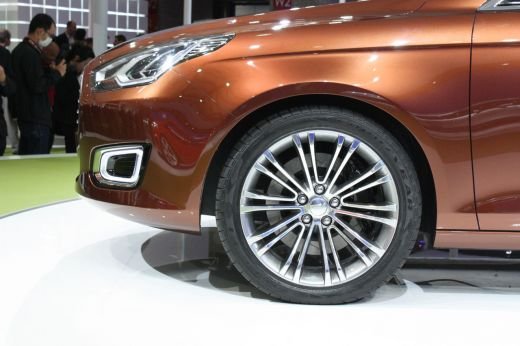 Surpriza la Shanghai! Ford resusciteaza un model istoric dupa 10 ani! Escort revine in forta! FOTO:_10