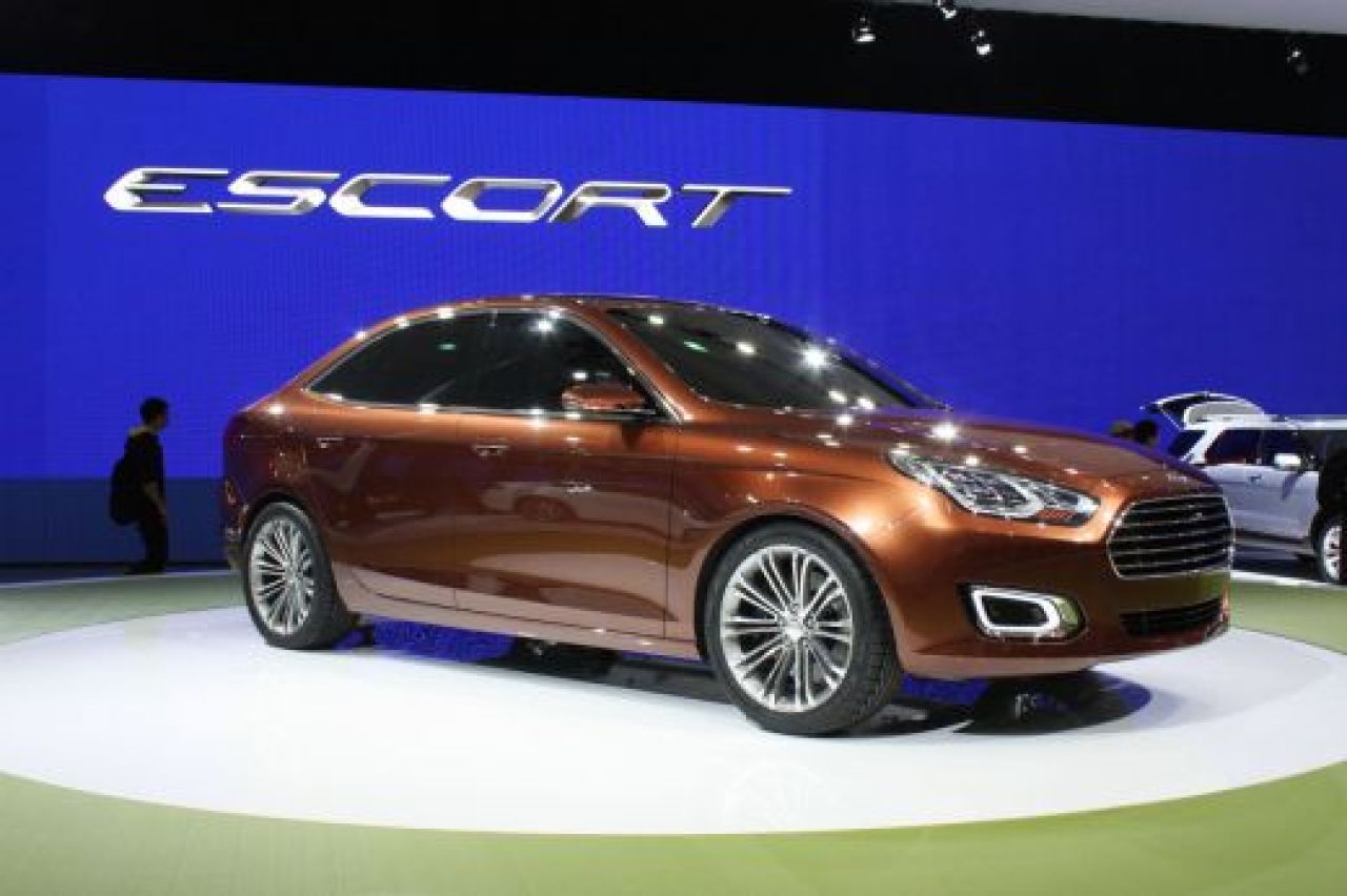 Surpriza la Shanghai! Ford resusciteaza un model istoric dupa 10 ani! Escort revine in forta! FOTO:_12