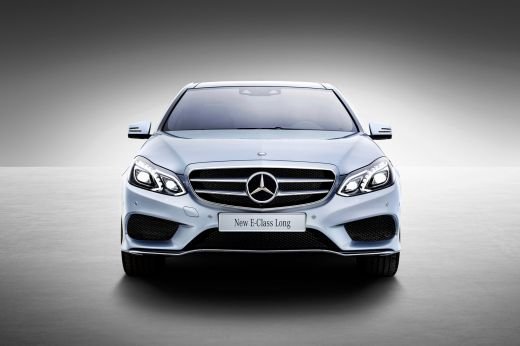 FOTO Limuzina UNICA lansata de Mercedes in China! Nemtii n-au introdus asa ceva in Europa! Premiera absoluta!_2