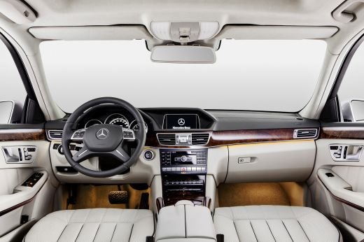 FOTO Limuzina UNICA lansata de Mercedes in China! Nemtii n-au introdus asa ceva in Europa! Premiera absoluta!_6