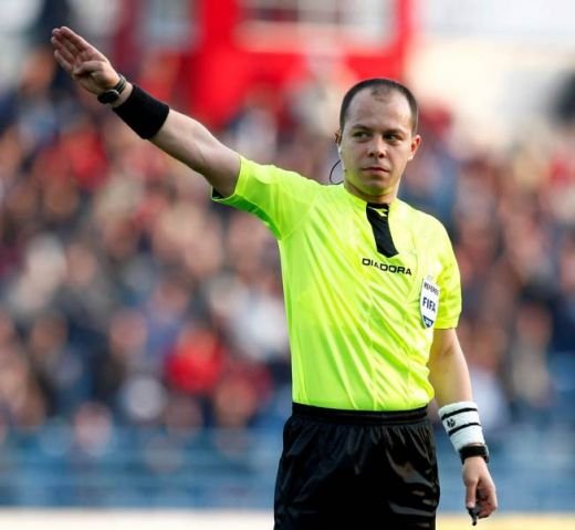 Marius Avram face afaceri in afara terenului! Centralul asteapta zeci de mii de euro din CUTII!_2