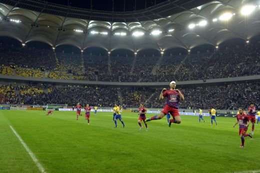 GAZ PE FOC! Primele puncte pierdute de Steaua pe teren propriu: Steaua 2-2 Petrolul! Doua 11m, autogol Chiriches, 40.000 de fani!_9