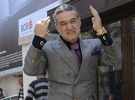Gigi ii forteaza mana lui Condescu! PLANUL DIABOLIC pus la cale de patronul Stelei pentru a-l fura pe Nistor de la Pandurii:
