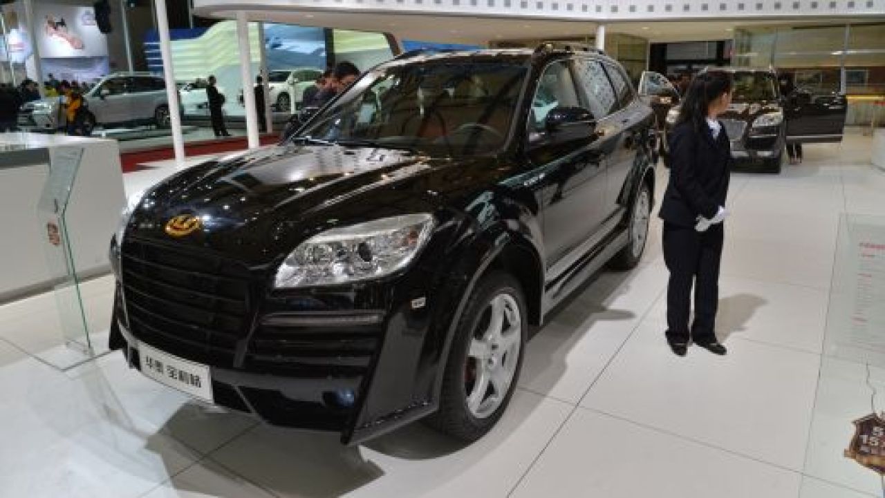 Chinezii copiaza in continuare fara RUSINE masinile europene! BMW, Mercedes si Toyota, cele mai