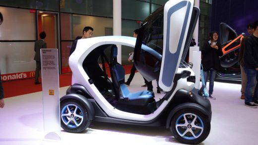 Chinezii copiaza in continuare fara RUSINE masinile europene! BMW, Mercedes si Toyota, cele mai