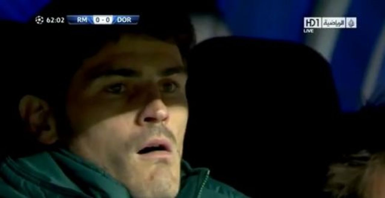 Reactia incredibila a lui Casillas pe banca la faza SERII pentru Real! Ce a facut cand rivalul sau a scos dintr-o situatie IMPOSIBILA_2