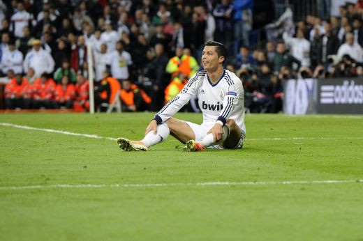 Anunt DINAMITA la Madrid: DEZASTRUL cu BVB produce revolutia pe Bernabeu! Un oficial face anuntul soc: Higuain pleaca SIGUR! Cine vine langa Ronaldo: