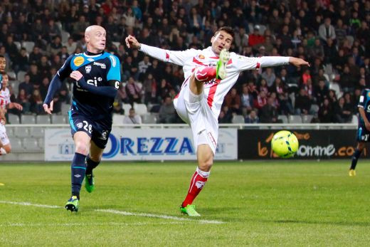 Ii PASTE titlul | Rusescu a ajuns la 20 de goluri dupa o faza superba a Stelei, Pandurii n-a avut nicio sansa! Steaua 2-0 Pandurii! Vezi fazele meciului:_5