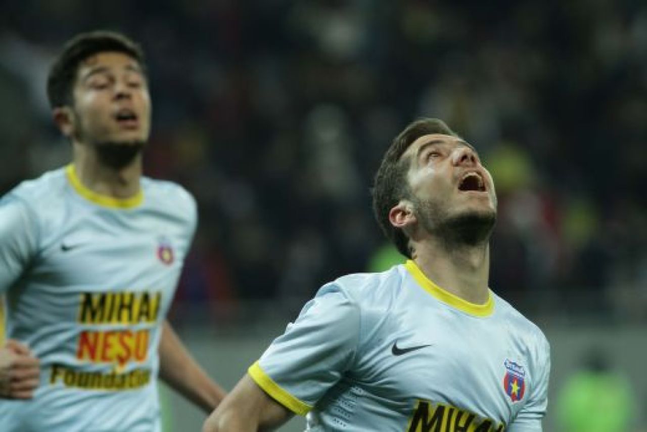 Incidentele din Giulesti s-au repetat pe National Arena: Chipciu a fost lovit in cap cu un bat de steag! Bourceanu a cerut ca meciul sa fie oprit!_2