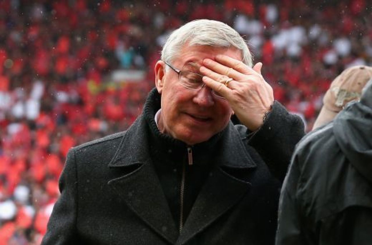 CEA MAI TR12TA ZI pentru United | Ferguson si-a luat ADIO de la Old Trafford cu o victorie in ultimele minute! Imagini impresionante din tribune:_13