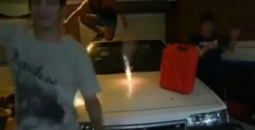 Un harlem shake e facut sa iti placa! Acesta este DIFERIT! O sa te SPERIE rau de tot :))