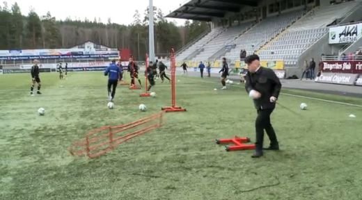 VIDEO FABULOS! Au angajat un DICTATOR ca sa salveze echipa! Premiera MONDIALA in fotbal! Ce oferta DEMENTA a facut pentru Messi