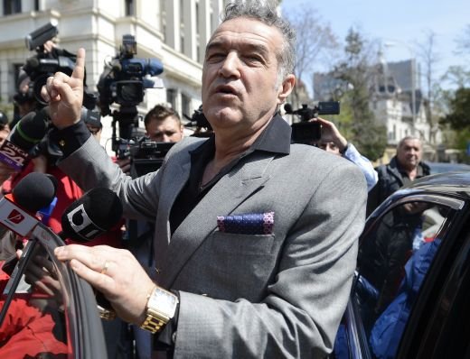 Varianta propusa pentru transferul lui Sanmartean la Steaua! Porumboiu vrea schimb de jucatori! Ce mijlocas ii cere lui Becali:_3