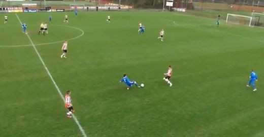 El e romanul SENZATIE care i-a disperat pe bogati! Un pusti creste printre SUPER campioni pentru a fi STAR in nationala! Vezi ce poate sa faca