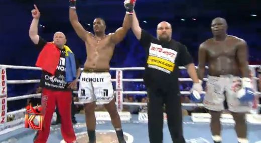 Morosanu l-a TERMINAT pe Mendes! I-a mutat fata din loc dupa o super lovitura! Benny l-a batut pe Rozenstruik! Pitbull-ul Atodiresei a fost SPULBERAT!_9
