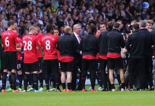 THRILLER! Ferguson a plecat suparat dupa 5-5 cu WBA! Un fan a vrut sa intre pe teren! Super FOTO de la 'Fergie 1500', ultimul meci al lui Sir Alex:_6