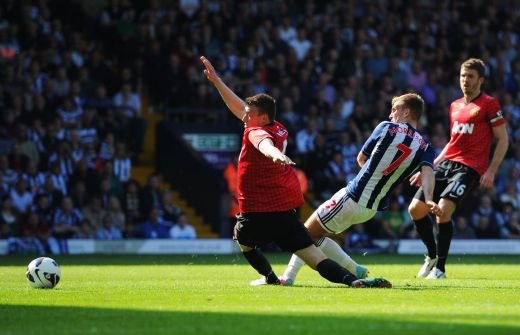 THRILLER! Ferguson a plecat suparat dupa 5-5 cu WBA! Un fan a vrut sa intre pe teren! Super FOTO de la 'Fergie 1500', ultimul meci al lui Sir Alex:_11