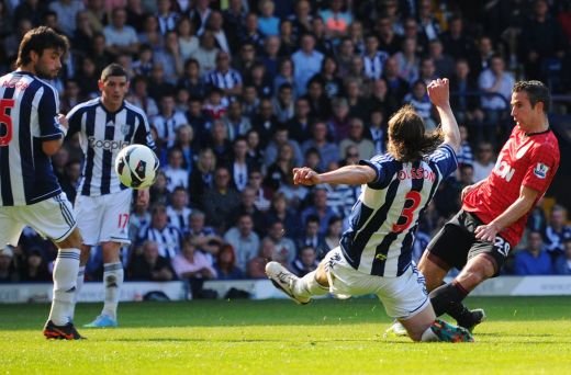 THRILLER! Ferguson a plecat suparat dupa 5-5 cu WBA! Un fan a vrut sa intre pe teren! Super FOTO de la 'Fergie 1500', ultimul meci al lui Sir Alex:_16