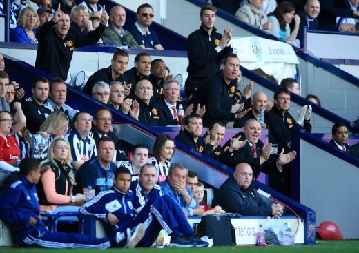 THRILLER! Ferguson a plecat suparat dupa 5-5 cu WBA! Un fan a vrut sa intre pe teren! Super FOTO de la 'Fergie 1500', ultimul meci al lui Sir Alex:_17
