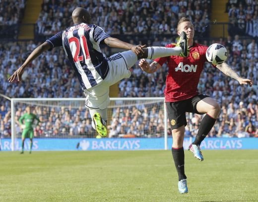 THRILLER! Ferguson a plecat suparat dupa 5-5 cu WBA! Un fan a vrut sa intre pe teren! Super FOTO de la 'Fergie 1500', ultimul meci al lui Sir Alex:_28