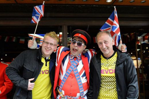 LIVE BLOG GerMoney Show | Imaginea SUCCESULUI pe un ecran gigant in New York! 40.000 de fani sarbatoresc victoria pe Yankees Stadium!_22