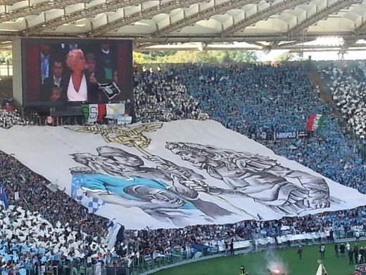 Lazio a castigat Cupa Italiei: Lobont si Radu Stefan, titulari in Roma 0-1 Lazio! Coreeanul Psy a fost dat afara de pe Olimpico de ultrasi :)_4