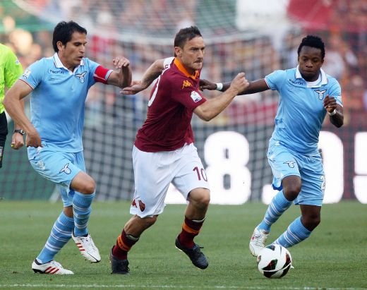 Lazio a castigat Cupa Italiei: Lobont si Radu Stefan, titulari in Roma 0-1 Lazio! Coreeanul Psy a fost dat afara de pe Olimpico de ultrasi :)_7