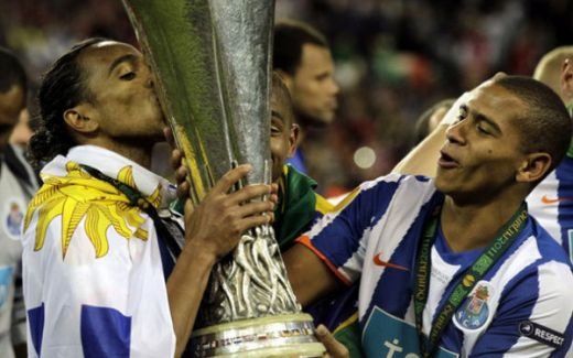 TRANSFER MARKET | Raspunsul Realului la transferul lui Neymar! Florentino Perez trimite 2 jucatori si 25 de milioane in Premier League pentru un atacant MINUNE:_55