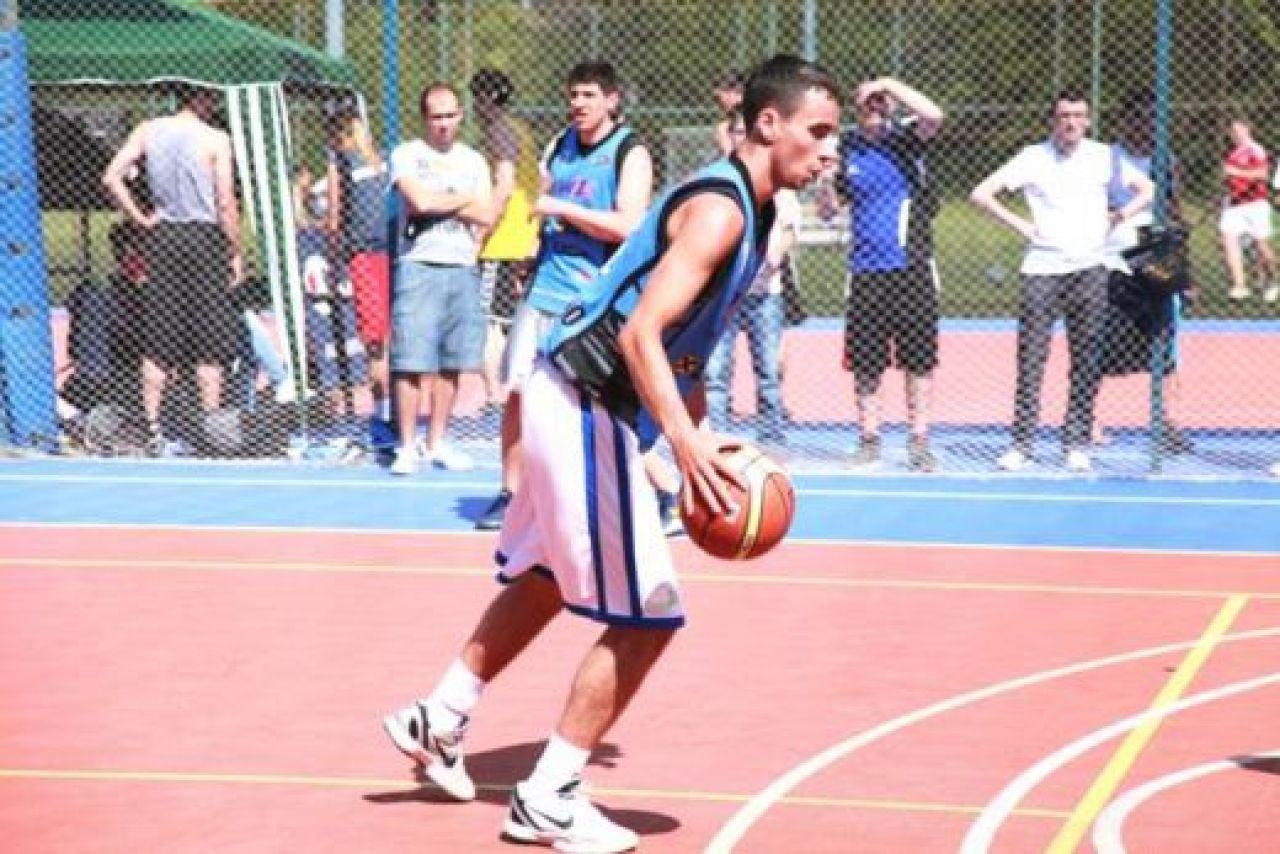 Il stii de la Romanii au talent iar in weekend A RUPT NORMA pe terenurile de la Politehnica! Rezultatele Wizzair Sport Arena Streetball:_2