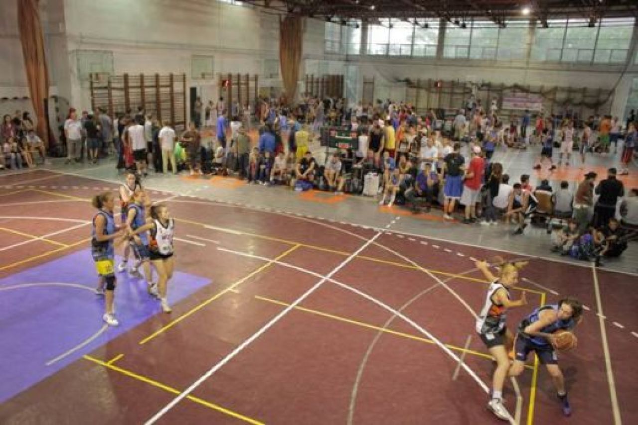 Il stii de la Romanii au talent iar in weekend A RUPT NORMA pe terenurile de la Politehnica! Rezultatele Wizzair Sport Arena Streetball:_3