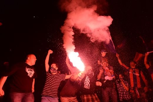 LIVE BLOG Sarbatoarea retinuta a Stelei | Imagini de SENZATIE de pe drumul stelistilor! Mii de fani au OCUPAT Piata Constitutiei! FOTO & VIDEO:_30