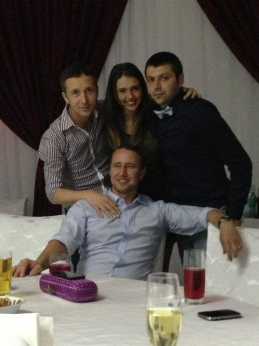 FOTO Stelistii au mers la LAUTARI noaptea trecuta! Petrecere pana in zori! Cum s-au distrat dupa parada de 24 de KARATE!_2