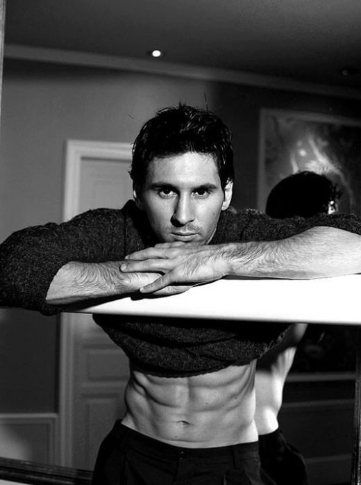 FOTO FABULOS: Messi, pictorial in 'stilul Ronaldo' pentru o firma celebra de imbracaminte! Argentinianul si-a aratat six pack-ul PERFECT:_6