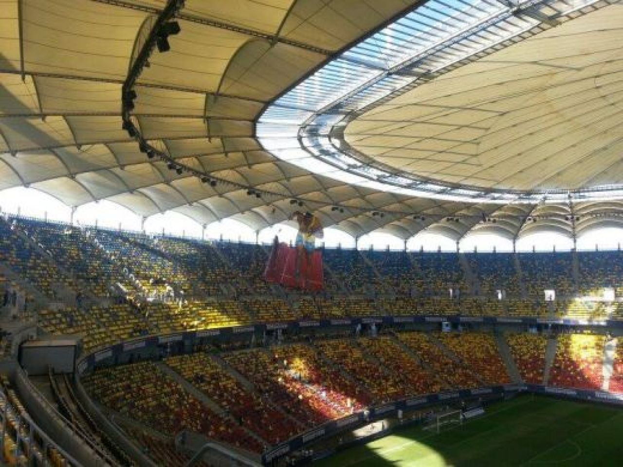 LIVE BLOG Cupa sus, Romania! Fanii Petrolului sarbatoresc toata noaptea: