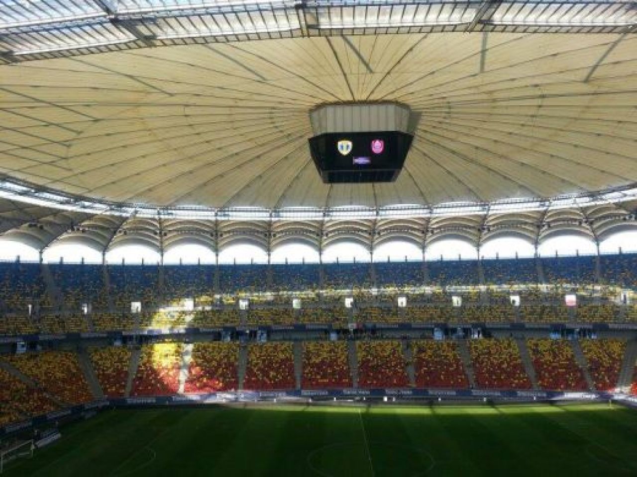 LIVE BLOG Cupa sus, Romania! Fanii Petrolului sarbatoresc toata noaptea:
