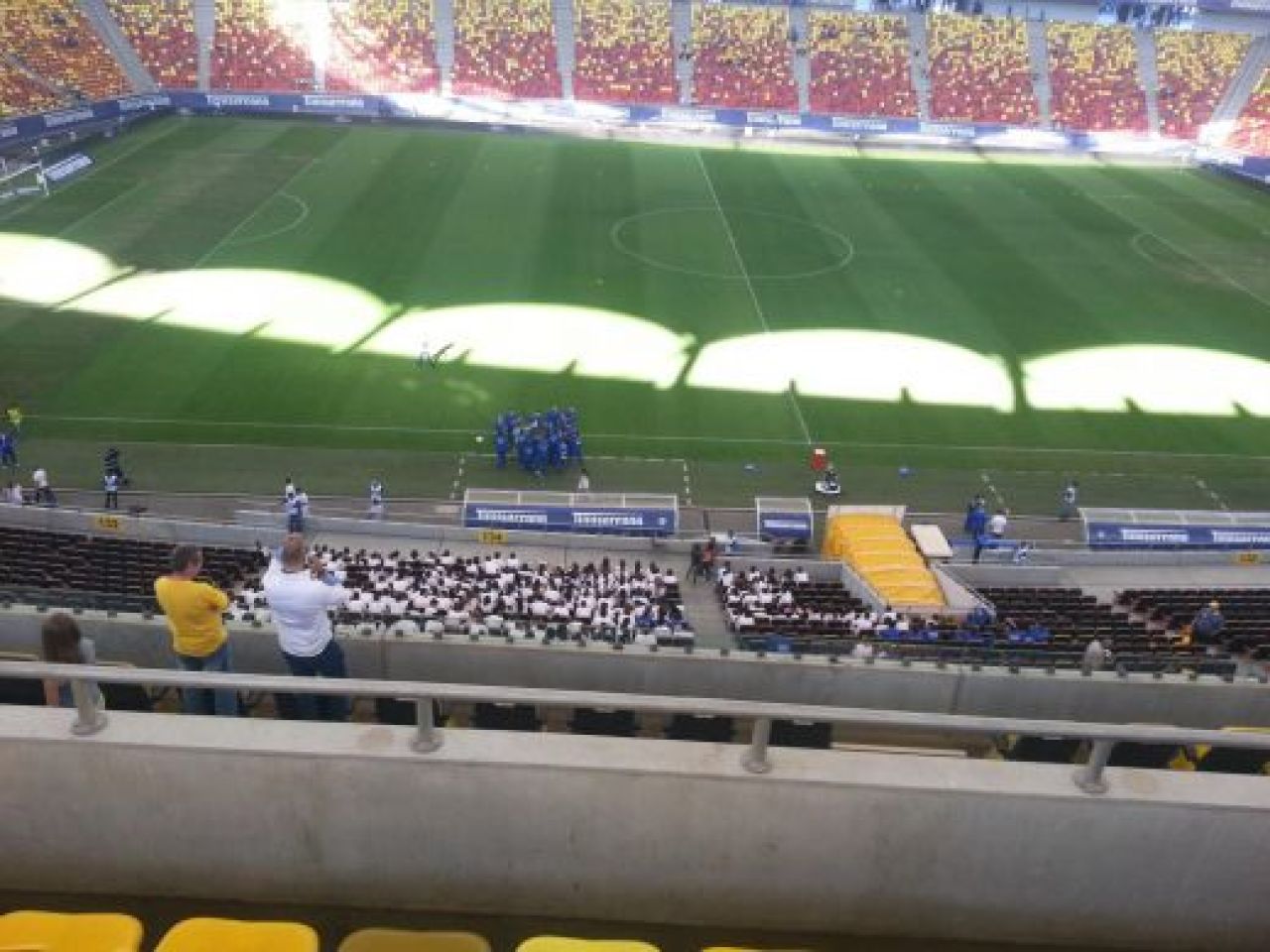 LIVE BLOG Cupa sus, Romania! Fanii Petrolului sarbatoresc toata noaptea: