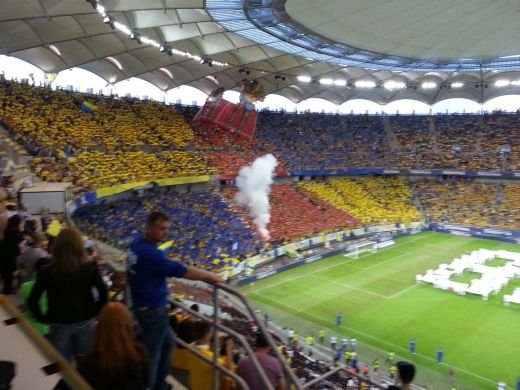 LIVE BLOG Cupa sus, Romania! Fanii Petrolului sarbatoresc toata noaptea: 