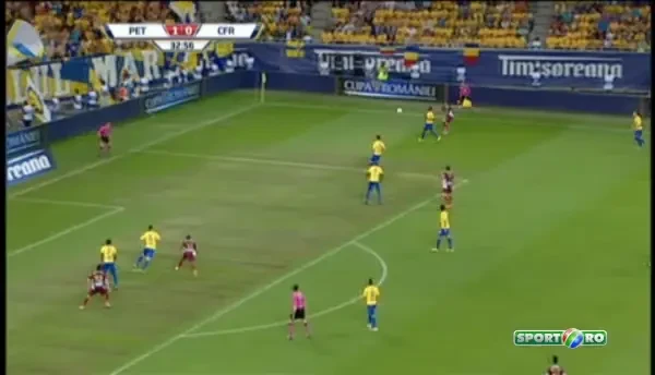 Numai Ronaldinho s-ar mai fi gandit sa dea pasa asta! DEZASTRU pentru CFR! Assist GENIAL Maah, Valenta a ratat cu toata poarta in fata! Vezi faza
