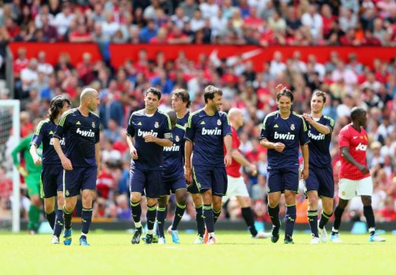 LEGENDELE care au incantat pe toata lumea s-au intors! Ferguson a facut valuri cu fanii! Super-goluri Morientes si Van Nistelrooy, De la Red a inscris un gol MAGNIFIC: VIDEO_2