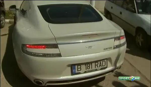 VIDEO | Aparitie de senzatie a lui Radoi la Penitenciarul Rahova: a venit cu o masina SF de 150.000 de euro €! Sunetul motorului face toti banii!