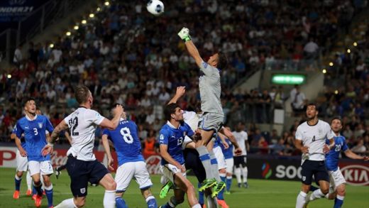 LIVE EUROBLOG Seici, scoateti milioanele | VIDEO: Tiki-taka in stare pura in nationala Spaniei: 7 pase in 5 secunde! Rusii n-au inteles nimic :)_1