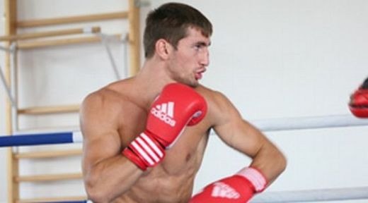 Bogdan Juratoni a iesit vicecampion european la box! A pierdut finala dupa ce 2 din 3 arbitri i-au dat victoria adversarului sau din Irlanda!