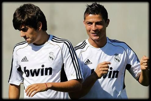 Legenda continua: Enzo Zidane a fost selectionat pentru echipa a doua a Realului! Va fi antrenat de Morientes! Ce poate sa faca la 18 ani! VIDEO