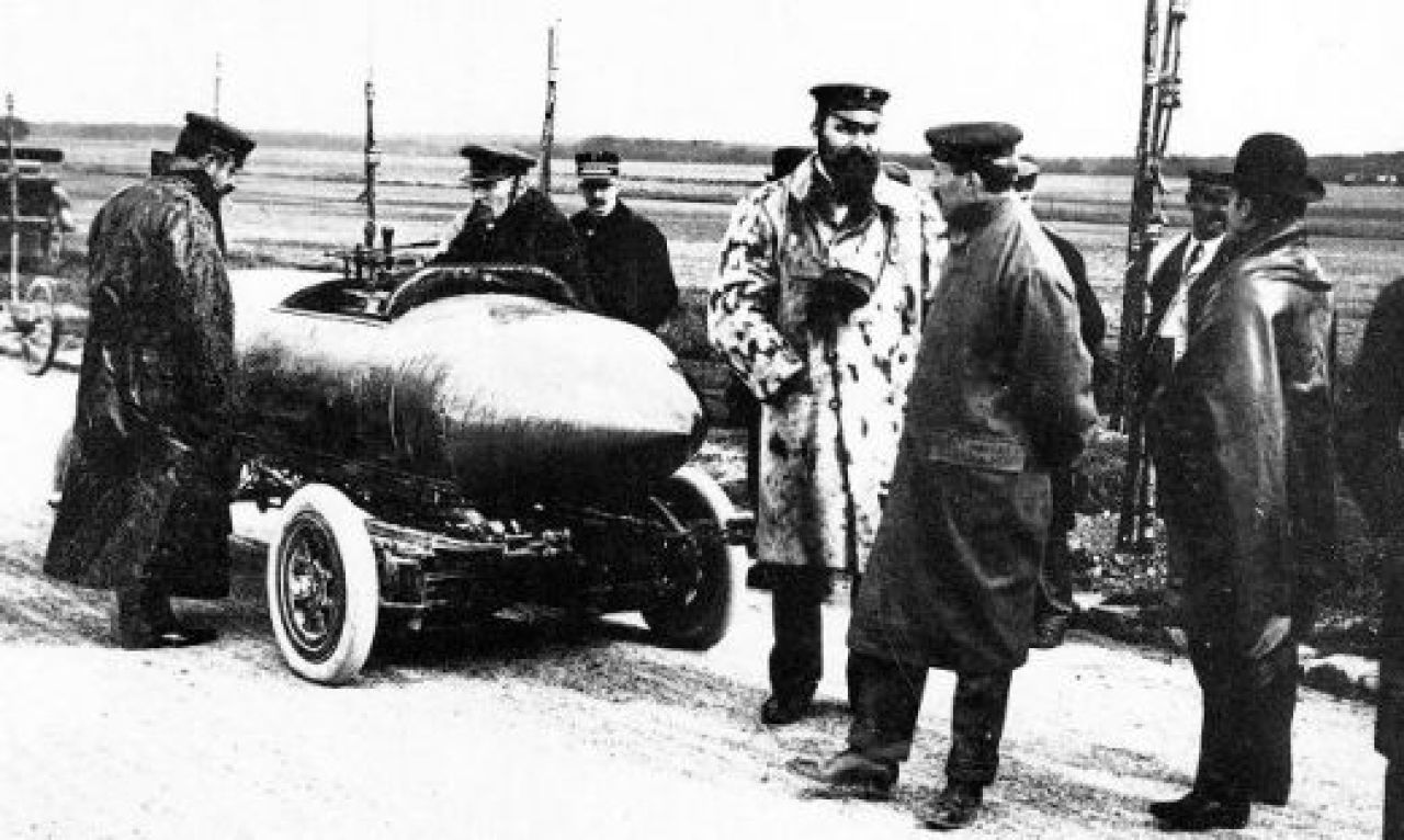Asta e stramosul Daciei? Francezii au dat lovitura acum peste 100 de ani! Vezi cum arata prima masina care a depasit 100km/h! VIDEO_1