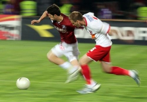 Astra si Petrolul se bat pe un jucator retrogradat! Super mijlocasul care are de ales intre Liga a 2-a si Europa League! VIDEO