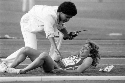 A fugit din tara desculta! Lupta dintre doi giganti a fost castigata de o ROMANCA! Mii de oameni UCISI pentru un vis trucat! VIDEO:_9