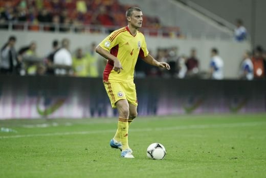 Transfer surpriza pentru Tamas! O echipa LEGENDARA in Anglia a pus ochii pe roman si a facut prima oferta! Cine il scapa de postul de rezerva la West Brom: